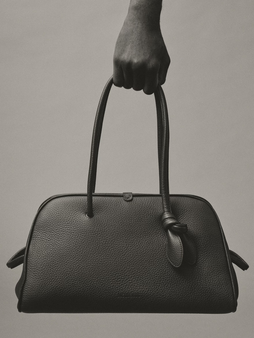 Jacquemus Tourism Black
