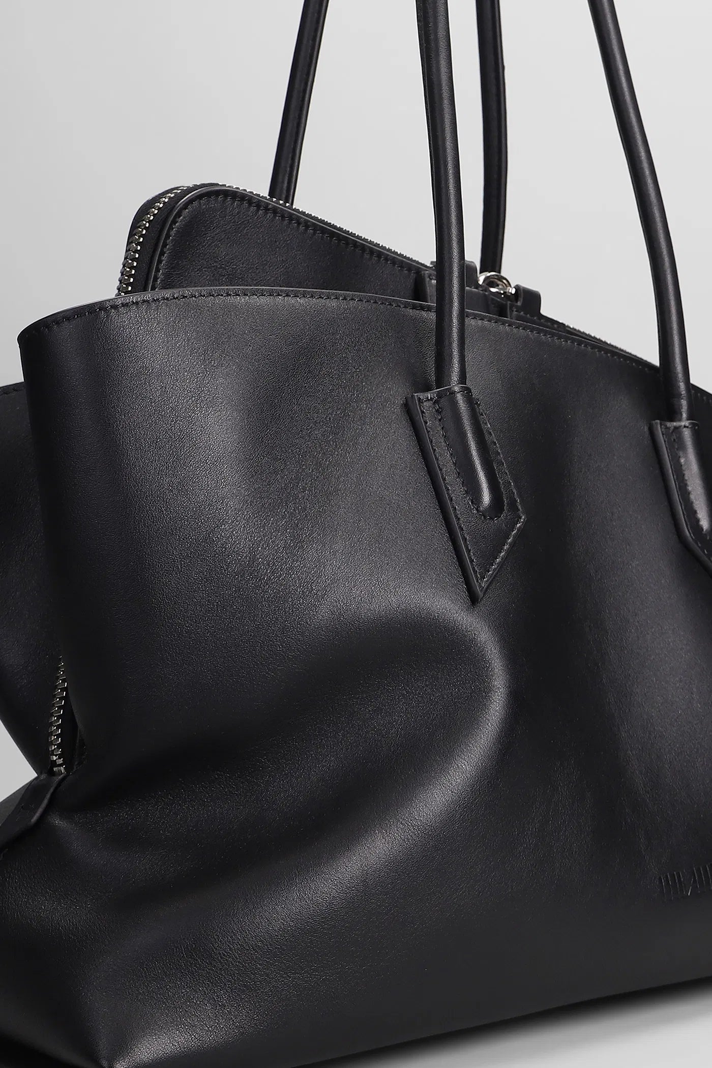 The Attico La Passeggiata Medium Nero