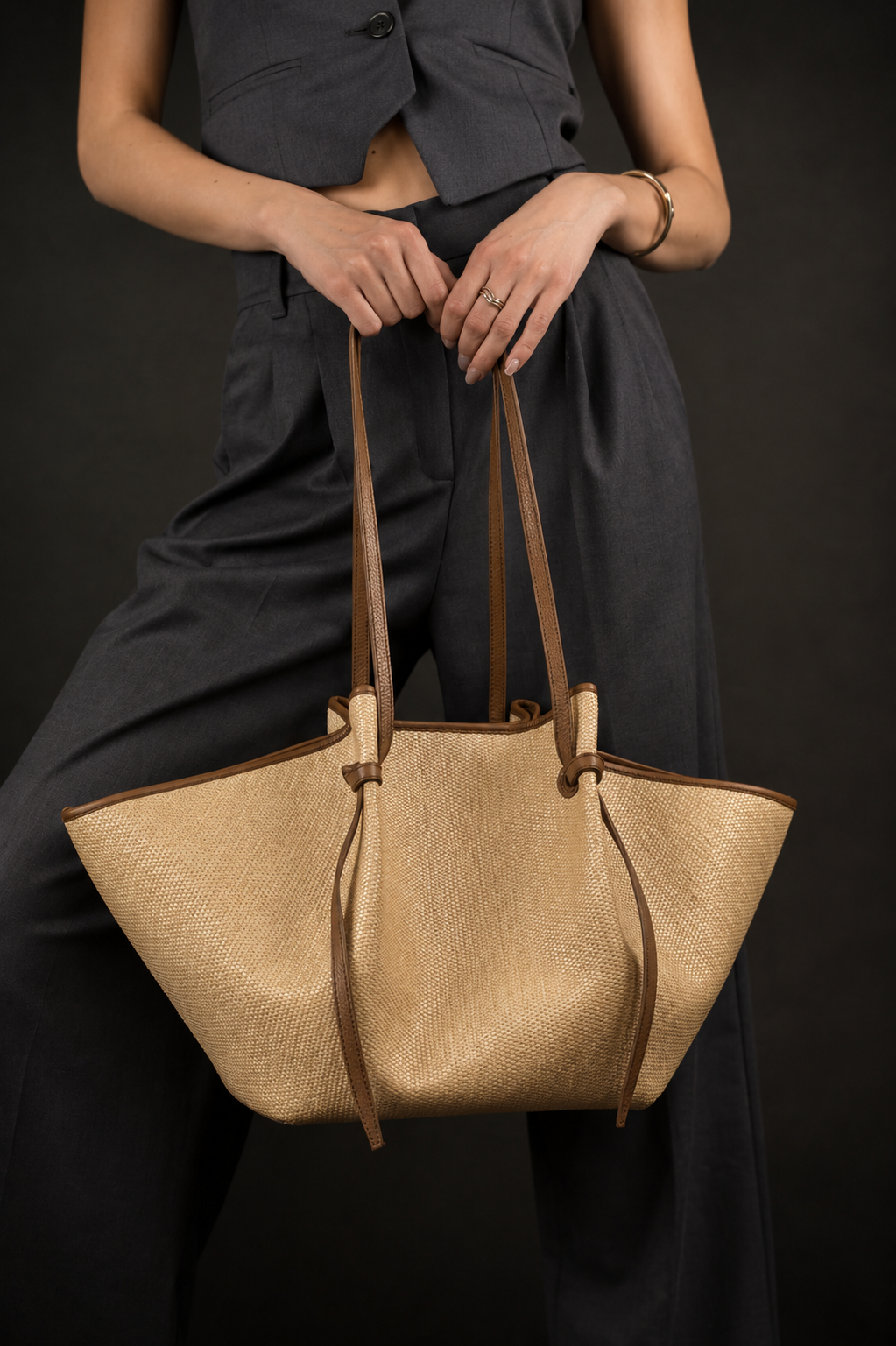 YUZEFI LARGE MOCHI - BISCUIT WOVEN RAFIA